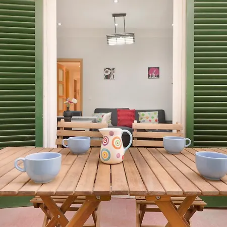 아파트 Centric Apartmet Picasso 2 *