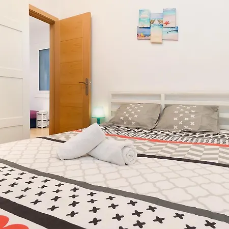 Centric Apartmet Picasso 2 아파트 *